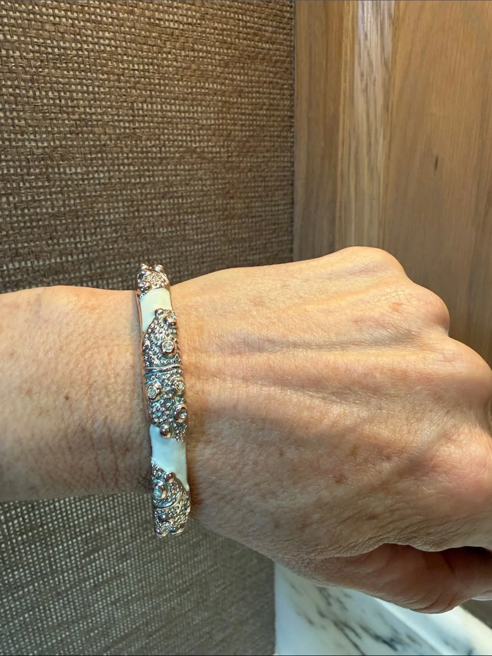 Elegant White and Gold Crystal Enamel Bracelet